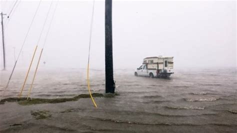 H­a­r­v­e­y­ ­K­a­s­ı­r­g­a­s­ı­ ­T­e­k­s­a­s­­ı­ ­v­u­r­m­a­y­a­ ­b­a­ş­l­a­d­ı­ ­-­ ­D­ü­n­y­a­ ­H­a­b­e­r­l­e­r­i­